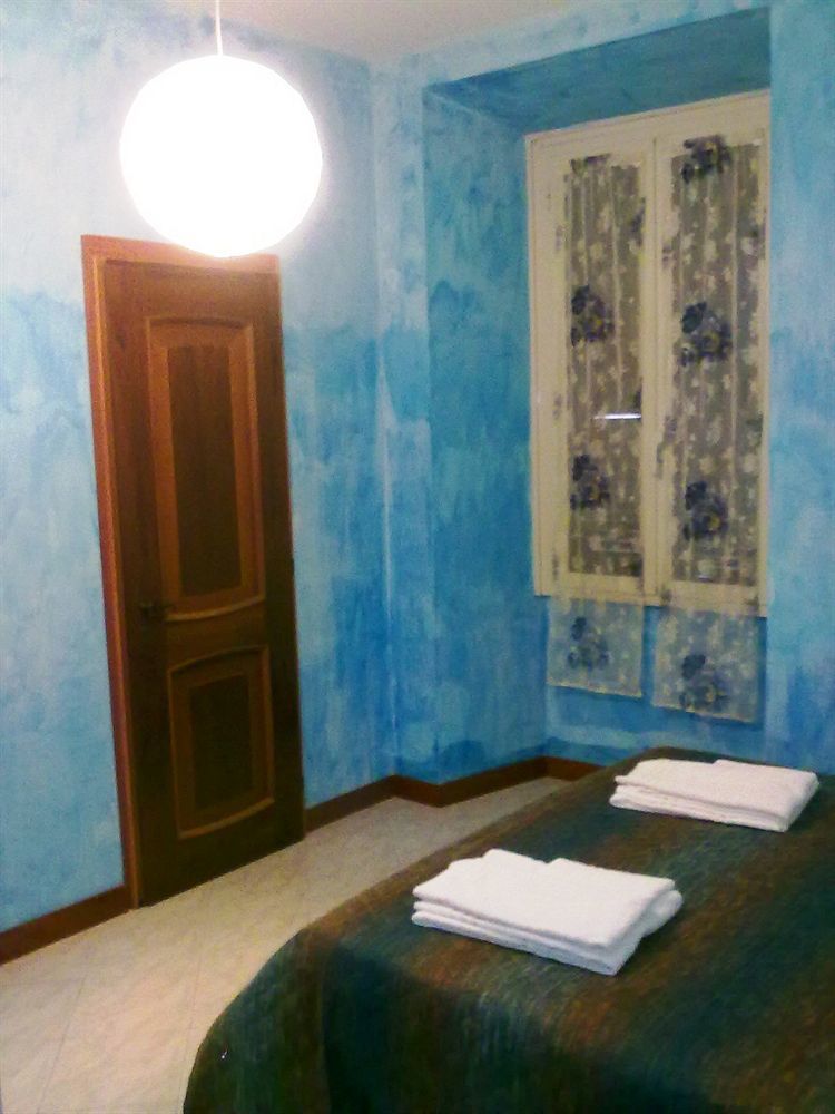 Gigi Holiday Rooms Roma Exterior foto