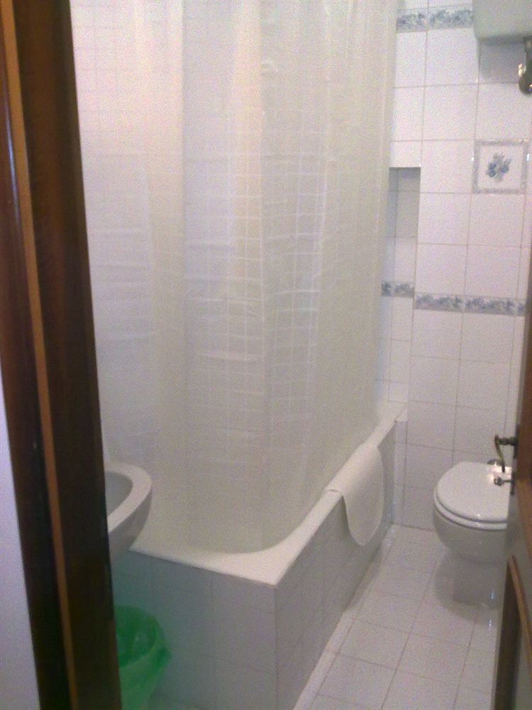 Gigi Holiday Rooms Roma Exterior foto