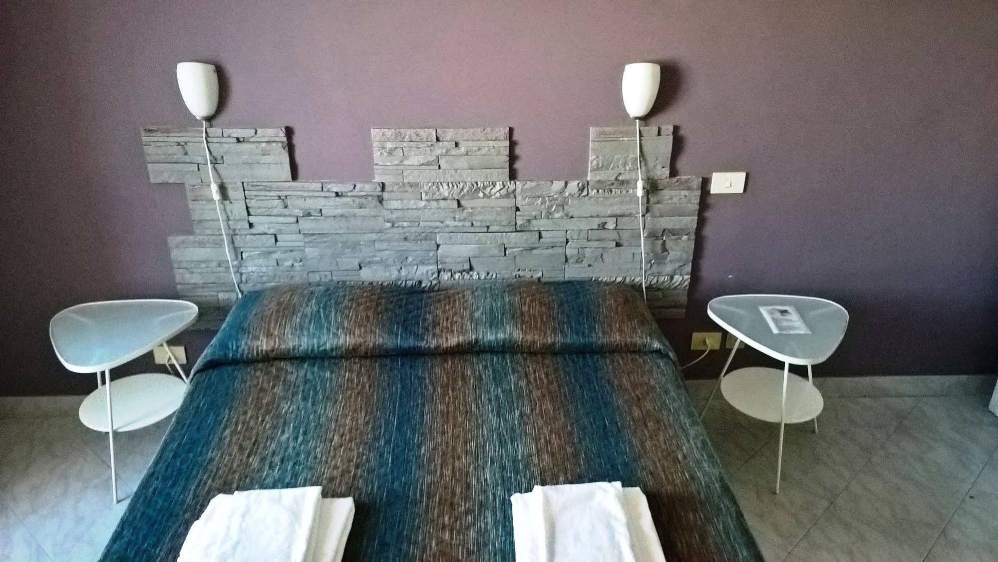Gigi Holiday Rooms Roma Exterior foto