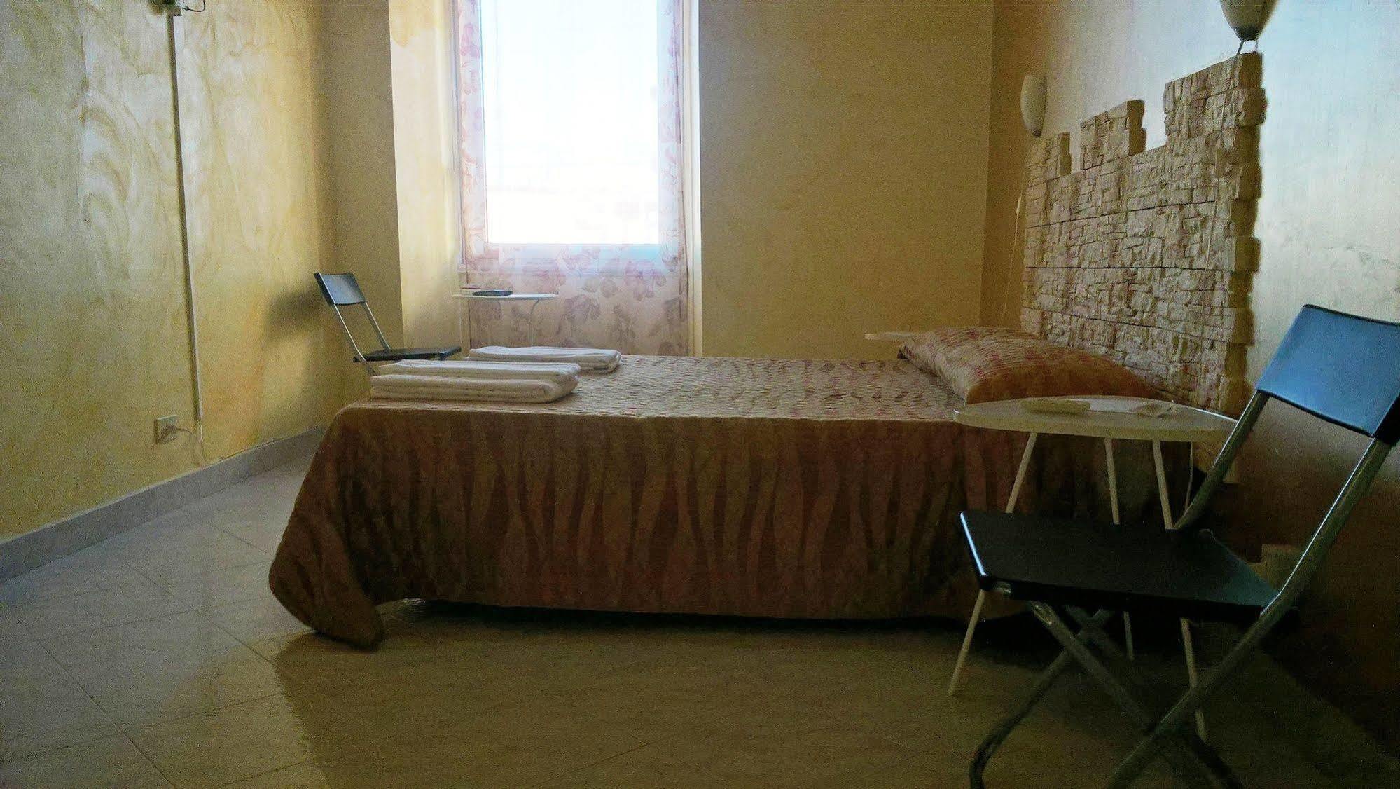 Gigi Holiday Rooms Roma Exterior foto