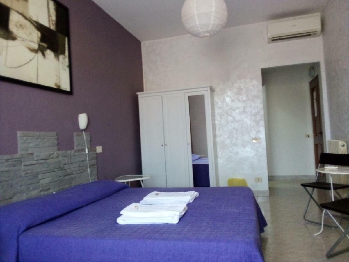 Gigi Holiday Rooms Roma Exterior foto