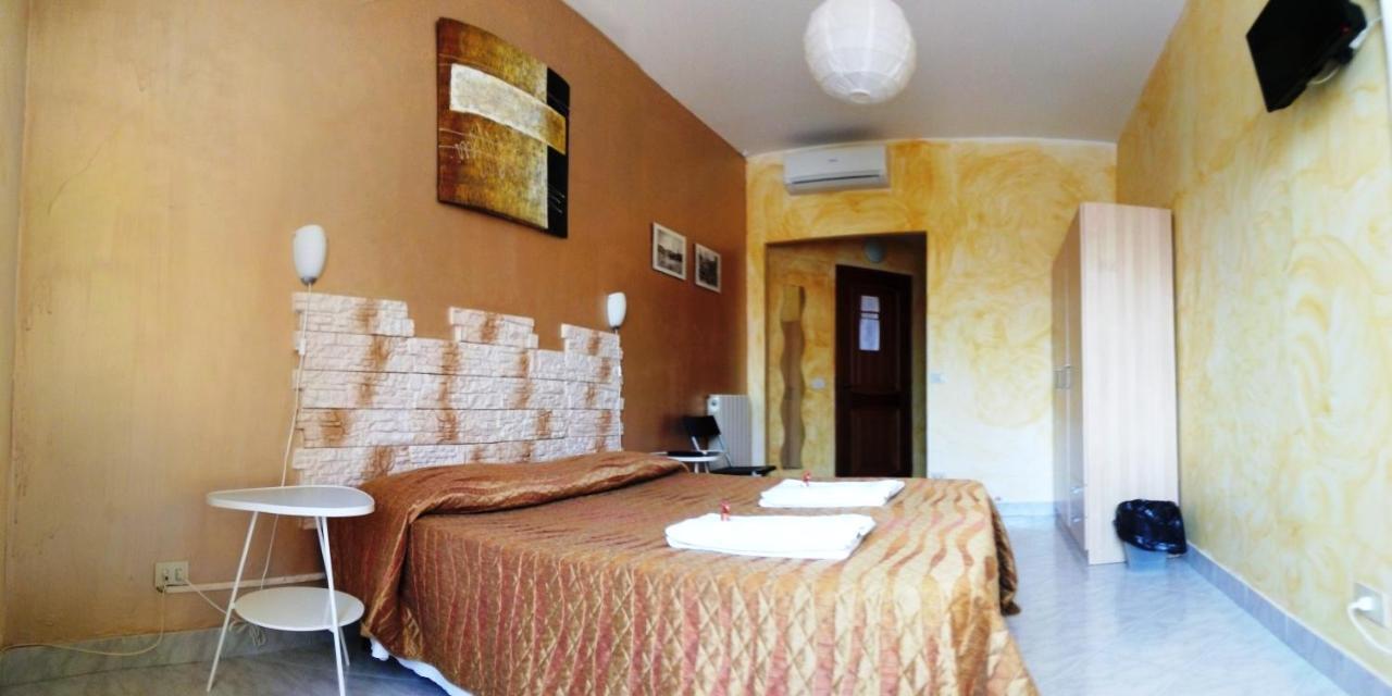 Gigi Holiday Rooms Roma Exterior foto